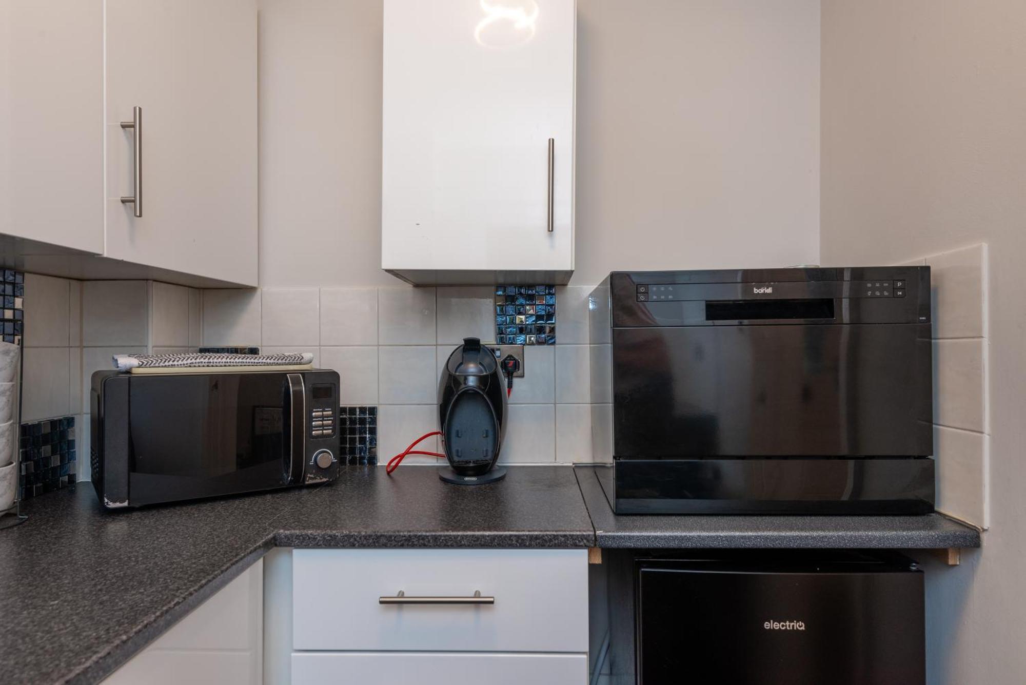 Worcester Fabulous Cherry Tree Mews Self Check In Dogs Welcome By Prior Arrangement , 2 Double Bedrooms ,Super Fast Wi-Fi, With Free Off Road Parking For 2 Vehicles Near Royal Hospital And Woodland Walks 외부 사진