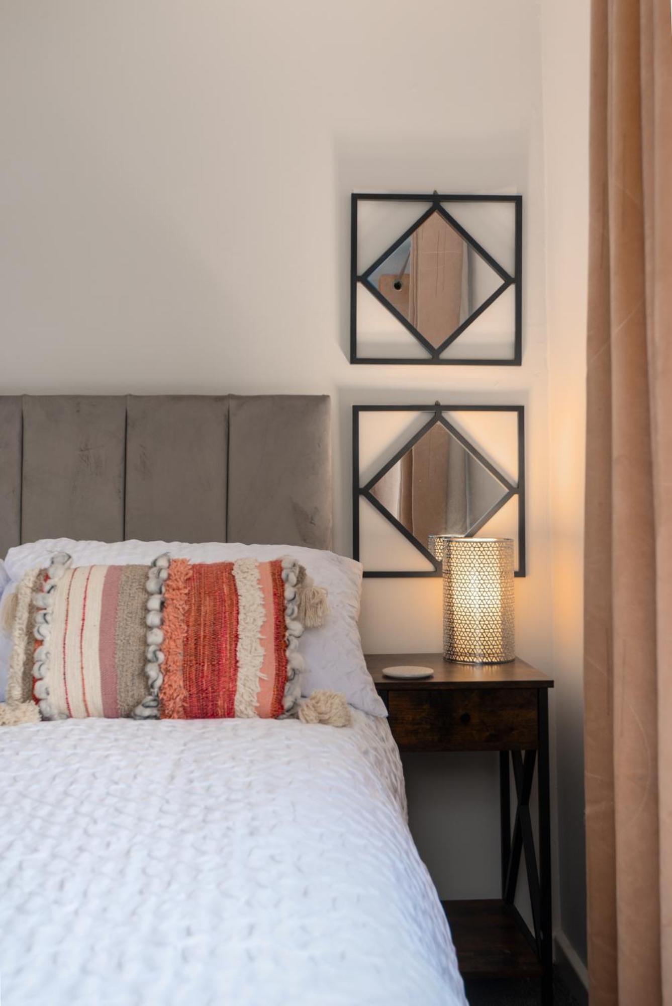 Worcester Fabulous Cherry Tree Mews Self Check In Dogs Welcome By Prior Arrangement , 2 Double Bedrooms ,Super Fast Wi-Fi, With Free Off Road Parking For 2 Vehicles Near Royal Hospital And Woodland Walks 외부 사진